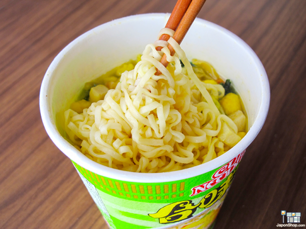 ramen-noodles-japon-popitas-cheddar-japonshop024-620x465.png