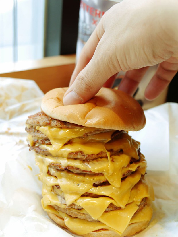 hamburguesa-ataque-a-los-titanes-japon-japonshop09.jpg
