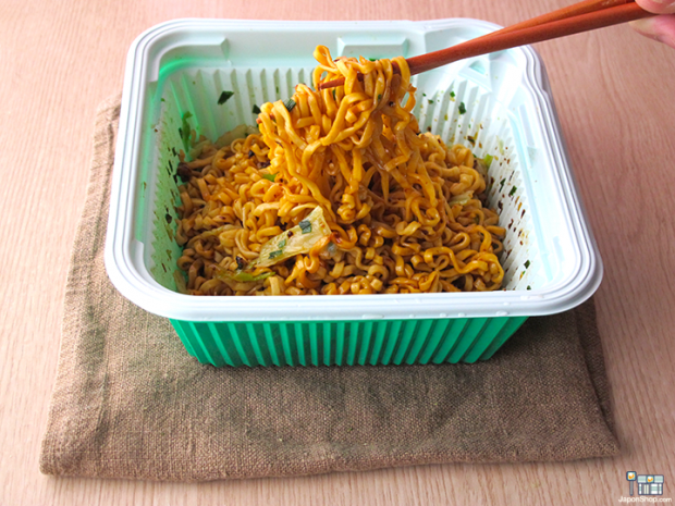 yakisoba-wok-japon-japonshop02-620x465.png