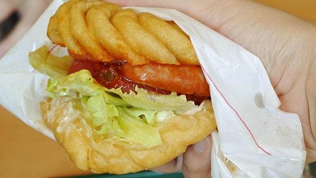 hamburguesa-japonesa-mos-burger-donuts010.jpg