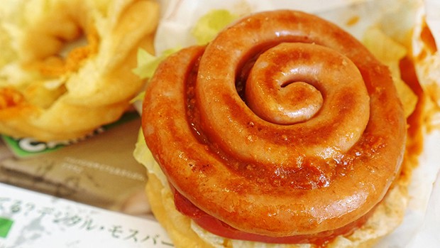 hamburguesa-japonesa-mos-burger-donuts07.jpg