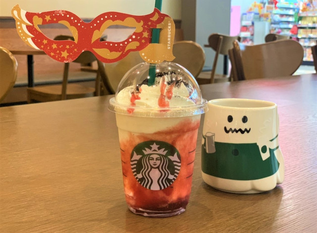 starbucks-japan-halloween-masquerade-party-frappuccino-latte-red-night-mocha-cafes-japanese-limited-edition-drinks-seasonal-taste-test-reviews-1-1.jpg