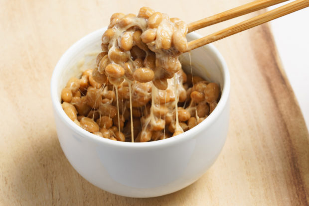 Top-Probiotics-Food-Source-Natto-fermented-soy-beans-620x414.jpg